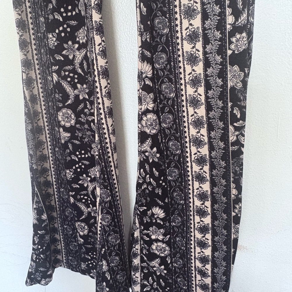 Flared leggings - Picture 6 of 6